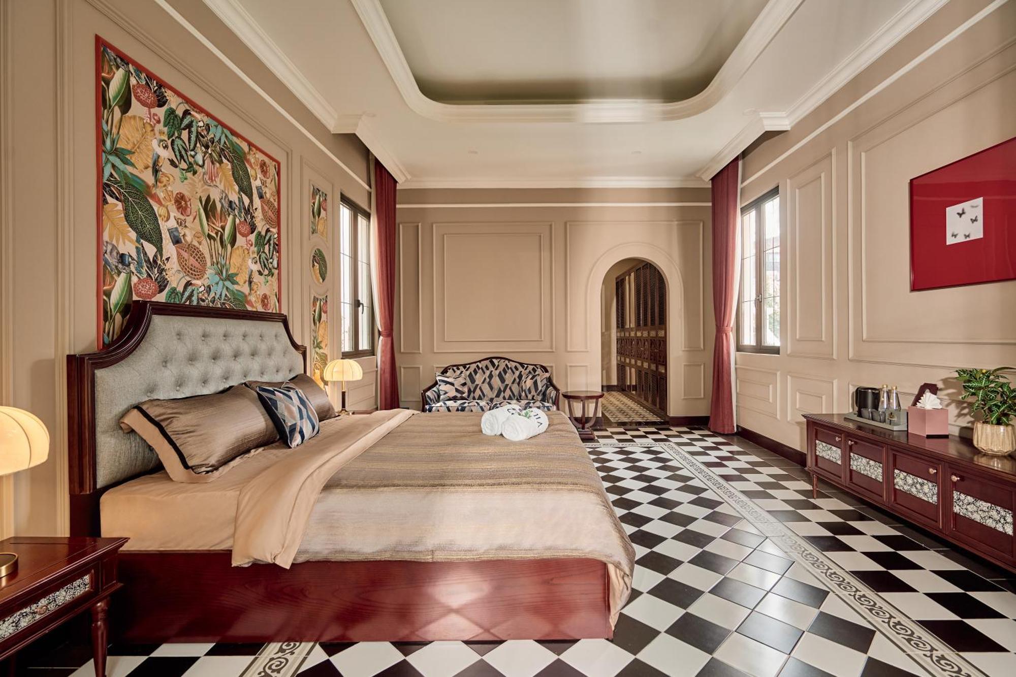 King Room Garden View